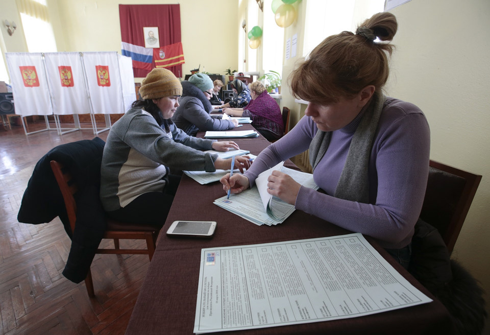 Nước Nga 11 múi giờ bước vào ngày bầu cử, TT Putin trên đà thắng lớn